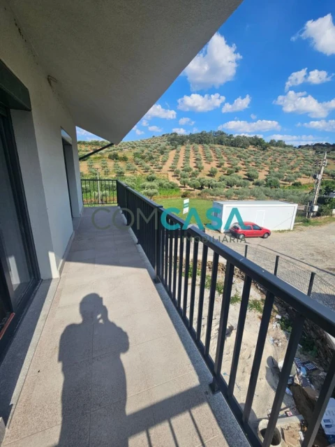 Moradia T2 para Venda em Carvalhais