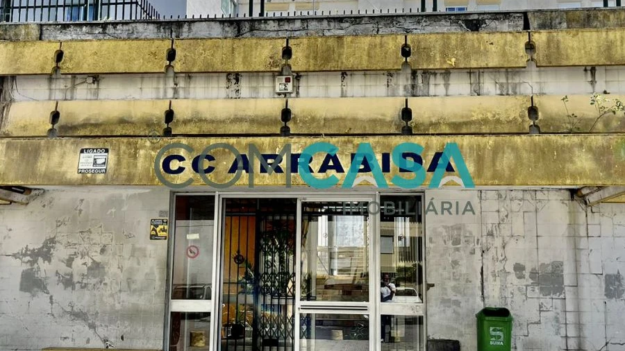 Loja para Venda em Santa Marinha e São Pedro da Afurada