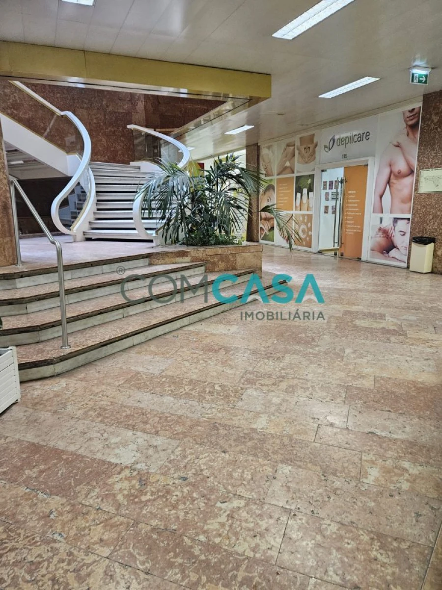 Loja para Venda em Cedofeita, Santo Ildefonso, Sé, Miragaia, São Nicolau e Vitória Foto 3