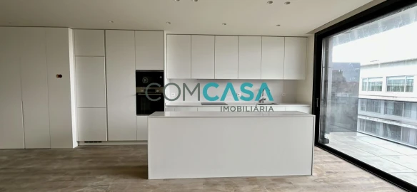 Apartamento T2 para Venda em Mafamude e Vilar do Paraíso