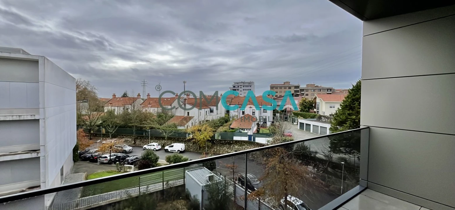 Apartamento T2 para Venda em Mafamude e Vilar do Paraíso Foto 1