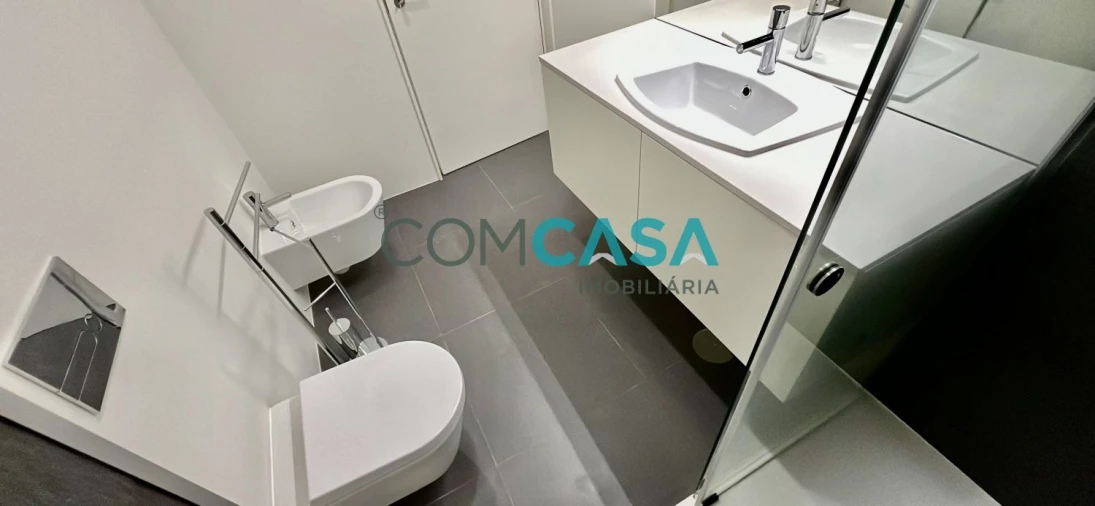 Apartamento T1 para Venda em Ramalde Foto 8