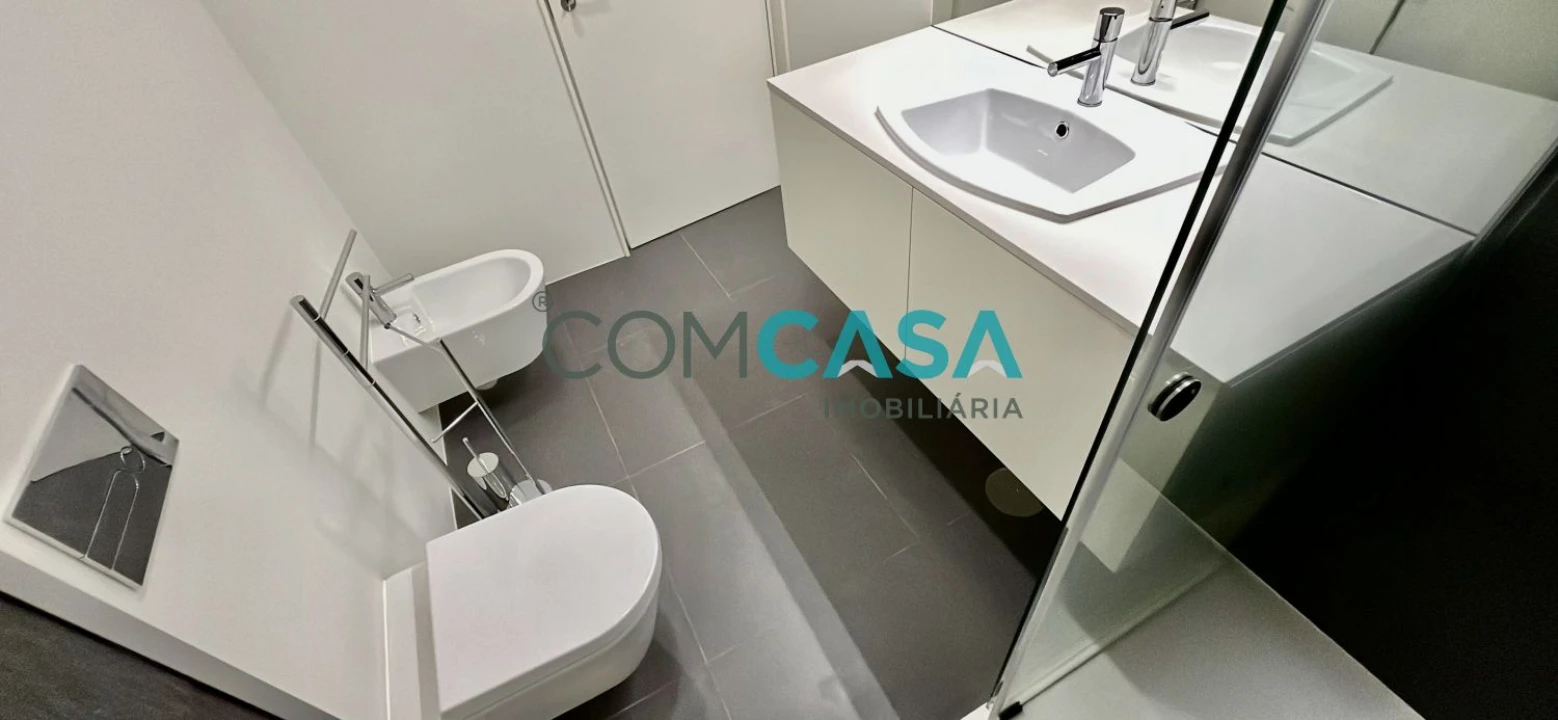 Apartamento T1 para Venda em Ramalde Foto 8