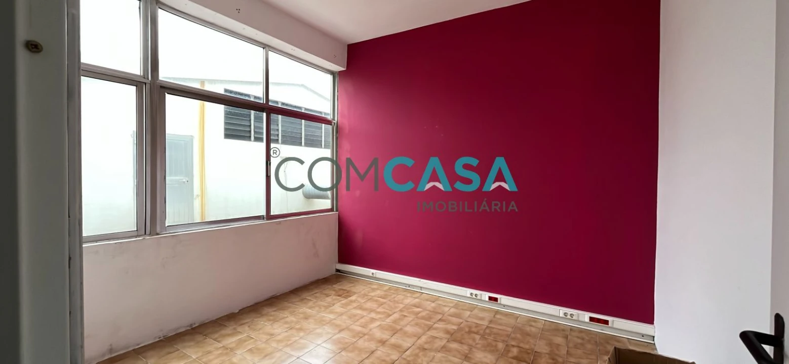 Loja para Venda em Matosinhos e Leça da Palmeira Foto 3