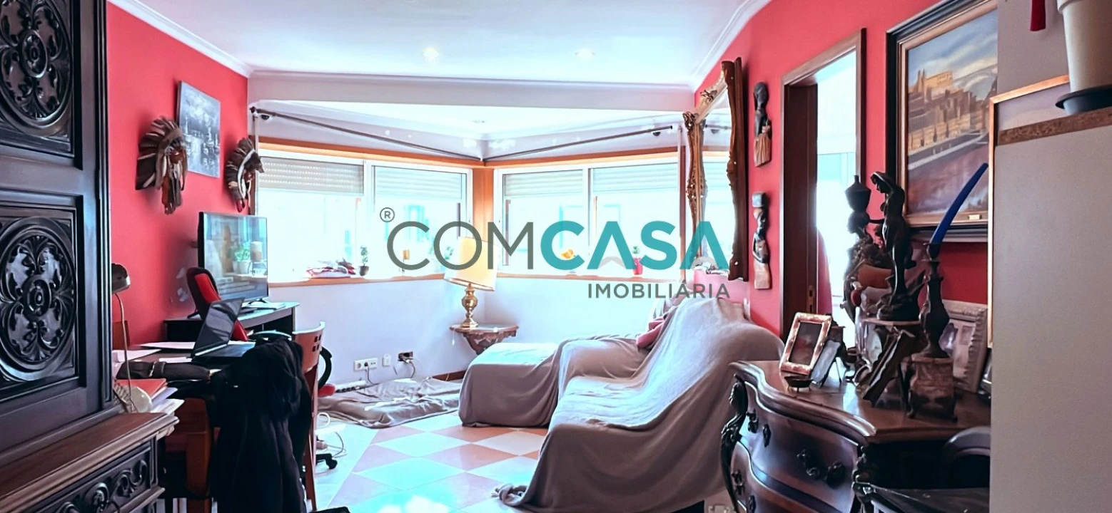 Apartamento T2 para Venda em Campanhã Foto 32