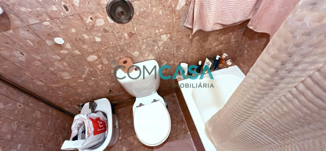 Apartamento T1 para Venda em Lordelo do Ouro e Massarelos Foto 15