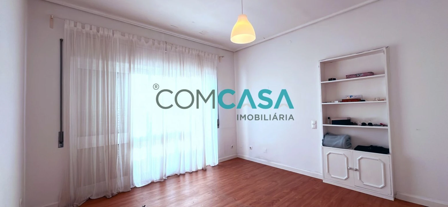 Apartamento T1 para Venda em Lordelo do Ouro e Massarelos Foto 6