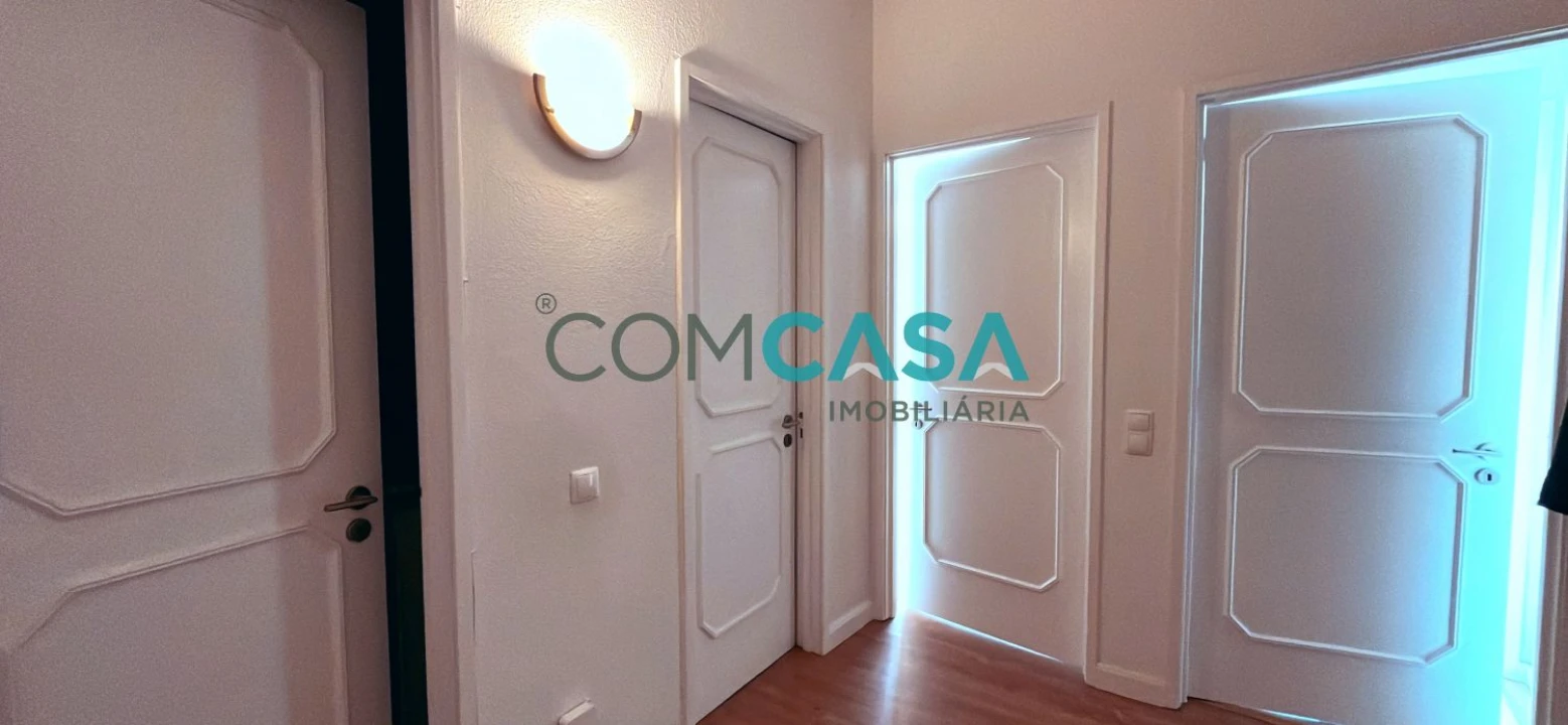 Apartamento T1 para Venda em Lordelo do Ouro e Massarelos Foto 4