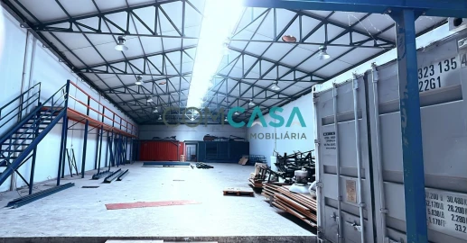 Loja para Arrendamento em Perafita, Lavra e Santa Cruz do Bispo