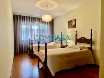 Apartamento T3 para Venda em Aldoar, Foz do Douro e Nevogilde