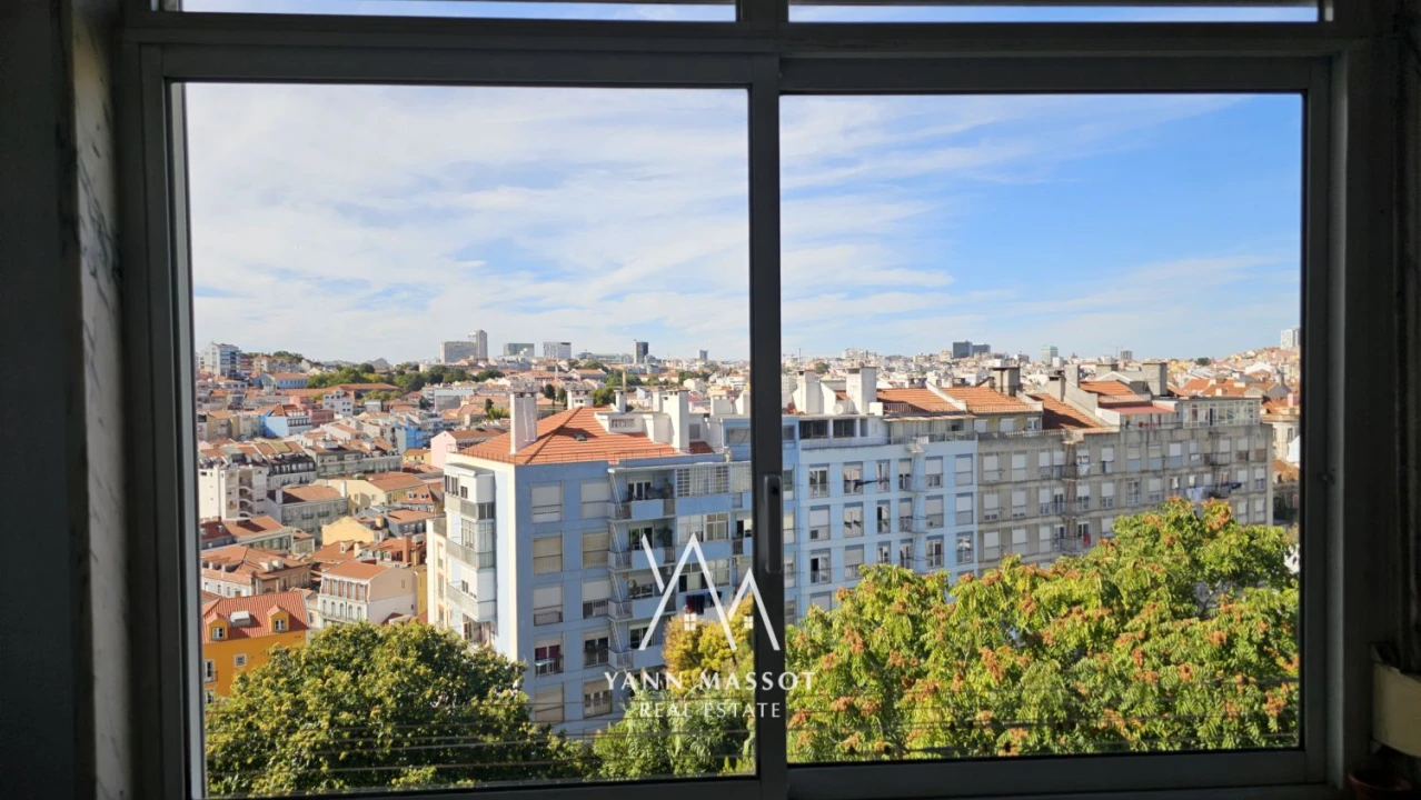 Apartamento T4 para Venda em Arroios Foto 1