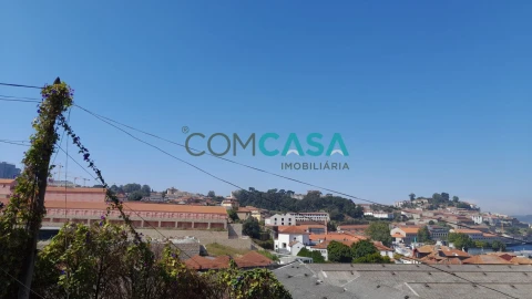 Terreno para Venda em Santa Marinha e São Pedro da Afurada