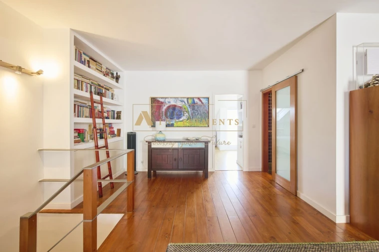 Apartamento T3 para Venda em Carcavelos e Parede Foto 31