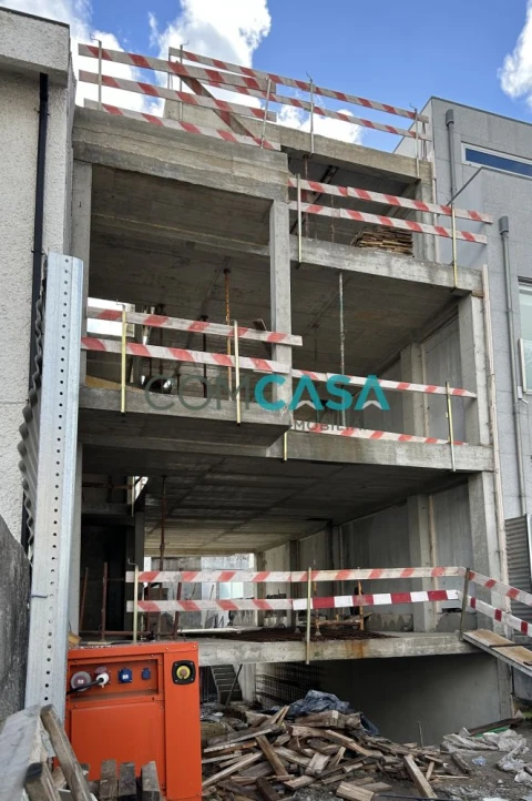 Moradia T3 para Venda em Aldoar, Foz do Douro e Nevogilde