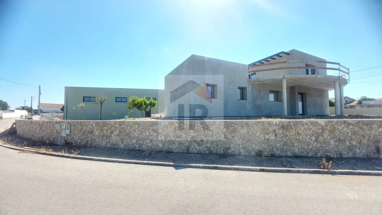 Moradia T3 para Venda em Caldas da Rainha - Santo Onofre e Serra do Bouro Foto 2