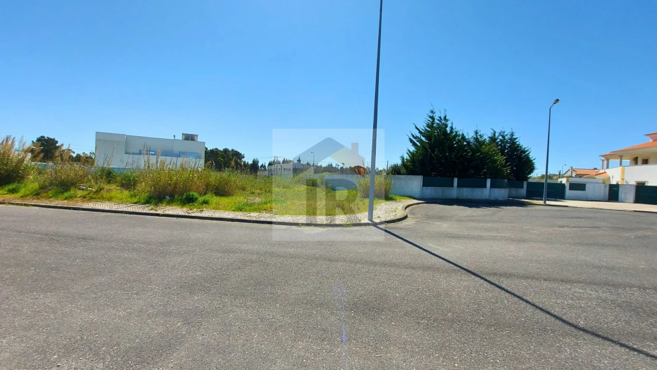 Terreno para Venda em Tornada e Salir do Porto Foto 10