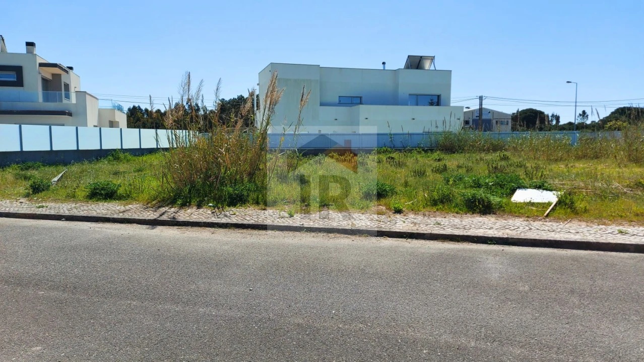 Terreno para Venda em Tornada e Salir do Porto Foto 6
