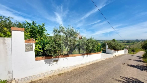Terreno para Venda em Nossa Senhora do Pópulo, Coto e São Gregório