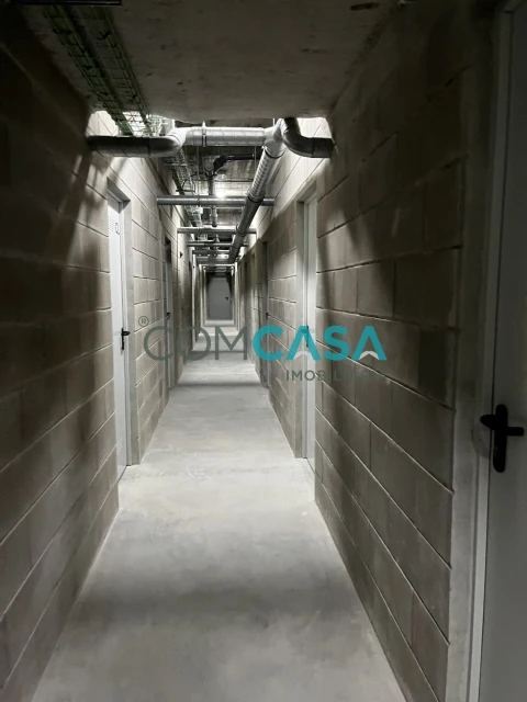 Garagem para Arrendamento em Campanhã