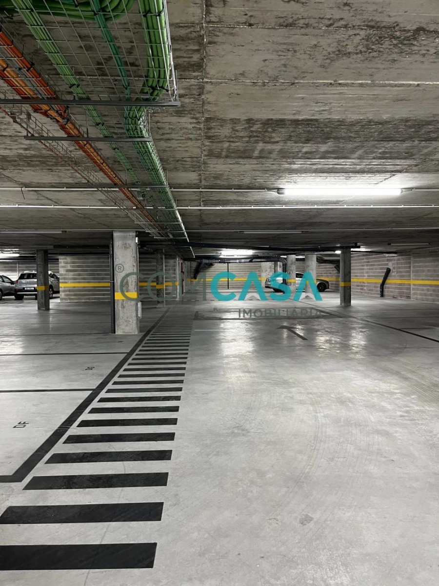 Garagem para Arrendamento em Campanhã Foto 4