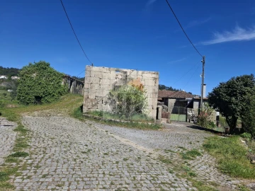 Moradia T4 para Venda em Vila Maior