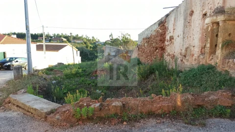 Terreno para Venda em Alvorninha