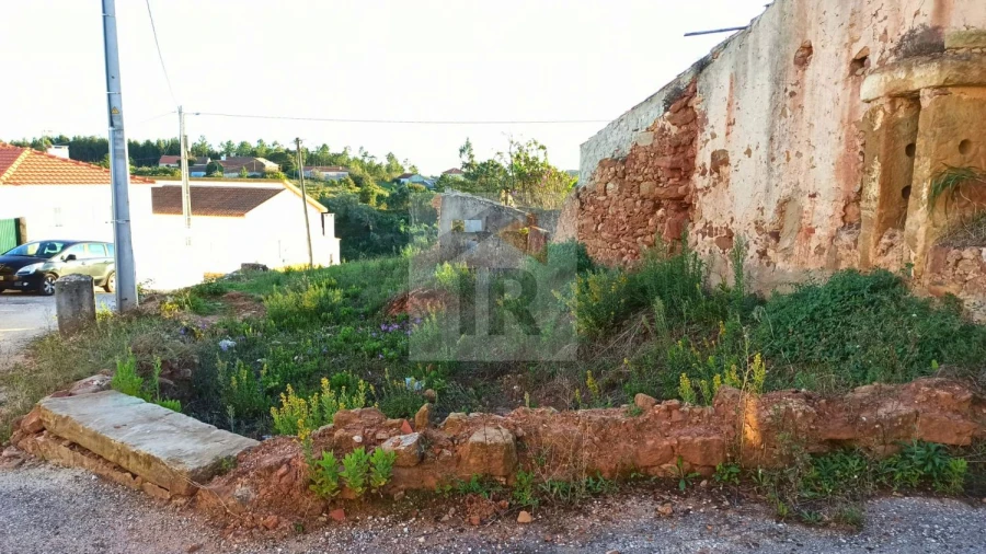 Terreno para Venda em Alvorninha Foto 6