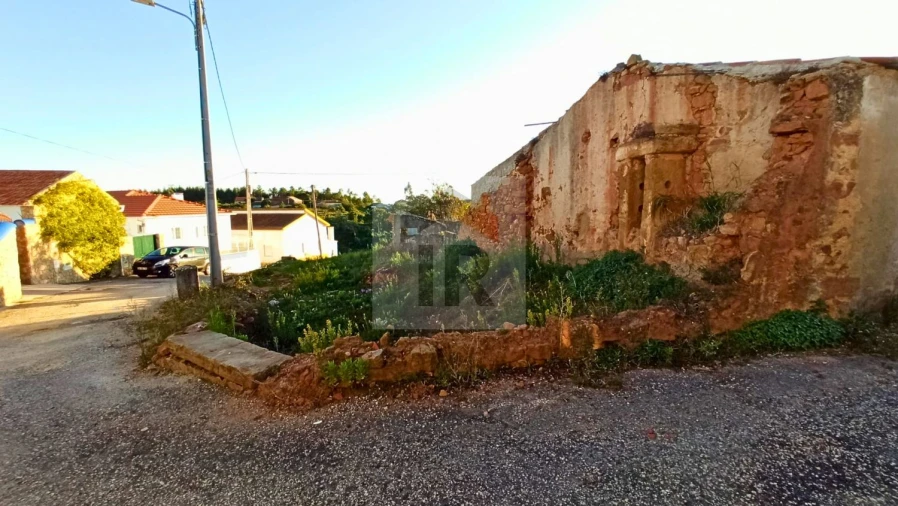Terreno para Venda em Alvorninha Foto 2