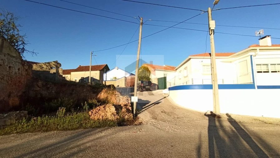 Terreno para Venda em Alvorninha Foto 5