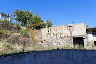 Moradia T3 para Venda em Lordelo