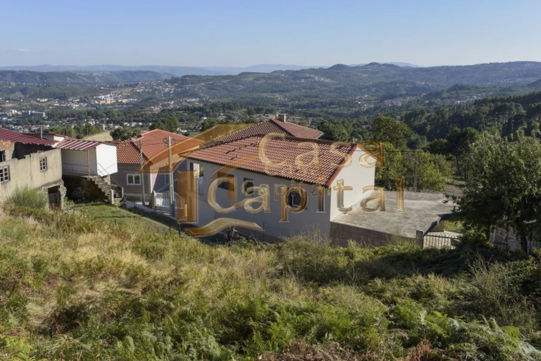 Moradia T3 para Venda em Lordelo Foto 11