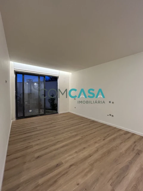 Moradia T3 para Venda em Perafita, Lavra e Santa Cruz do Bispo