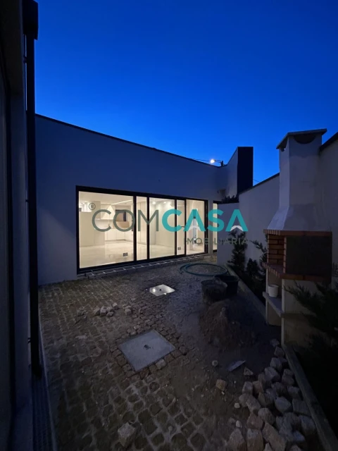 Moradia T3 para Venda em Perafita, Lavra e Santa Cruz do Bispo