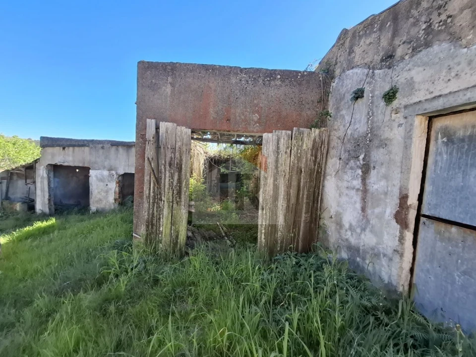 Moradia T2 para Venda em A dos Negros Foto 16