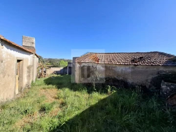 Moradia T2 para Venda em A dos Negros