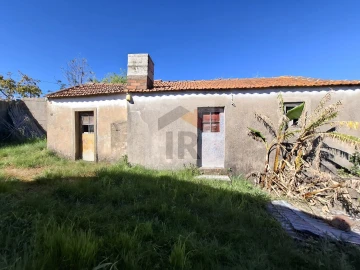 Moradia T2 para Venda em A dos Negros