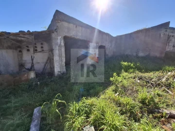 Moradia T2 para Venda em A dos Negros