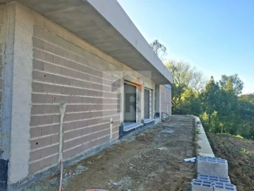 Moradia T3 para Venda em Nossa Senhora do Pópulo, Coto e São Gregório