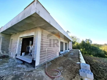 Moradia T3 para Venda em Nossa Senhora do Pópulo, Coto e São Gregório