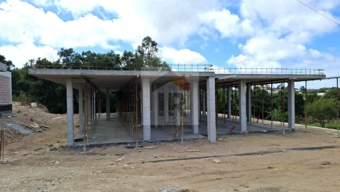 Moradia T3 para Venda em Nossa Senhora do Pópulo, Coto e São Gregório