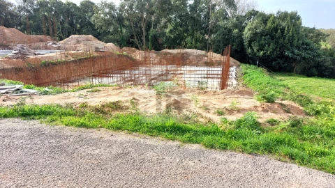 Moradia T3 para Venda em Nossa Senhora do Pópulo, Coto e São Gregório