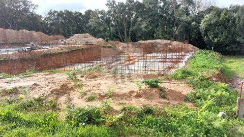 Moradia T3 para Venda em Nossa Senhora do Pópulo, Coto e São Gregório