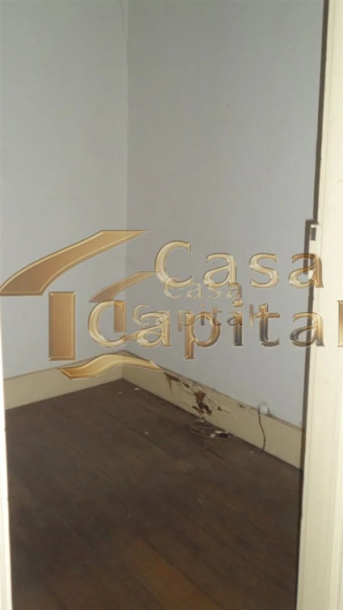 Moradia T5 para Venda em São Martinho de Antas e Paradela de Guiães