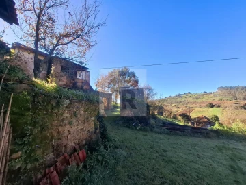 Quinta T3 para Venda em Evora de Alcobaça