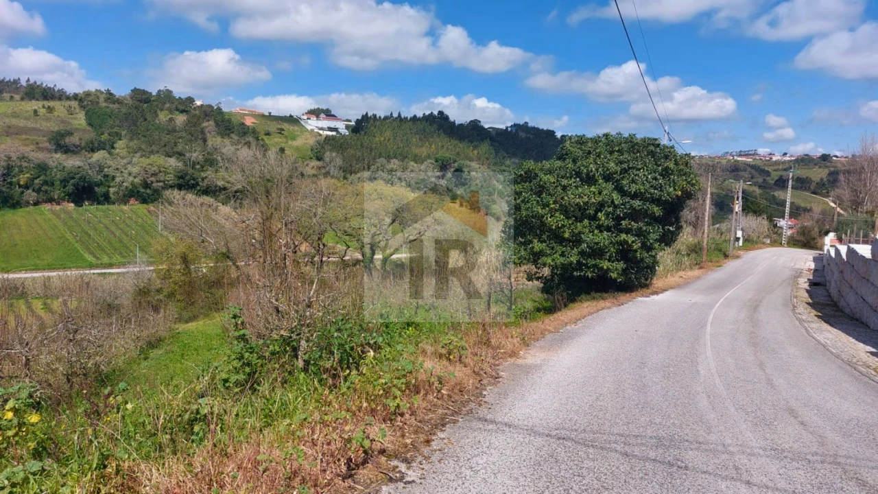 Terreno para Venda em Alvorninha Foto 7