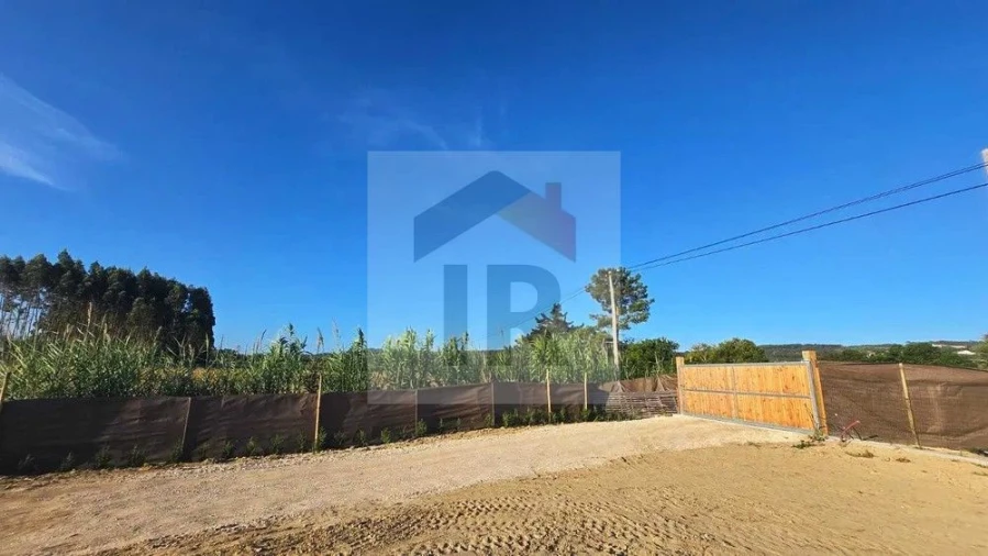 Moradia T2 para Venda em Caldas da Rainha - Santo Onofre e Serra do Bouro Foto 2