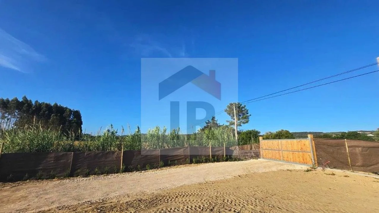 Moradia T2 para Venda em Caldas da Rainha - Santo Onofre e Serra do Bouro Foto 2