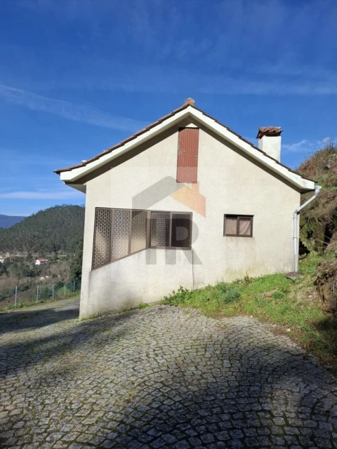 Moradia T3 para Venda em Valadares