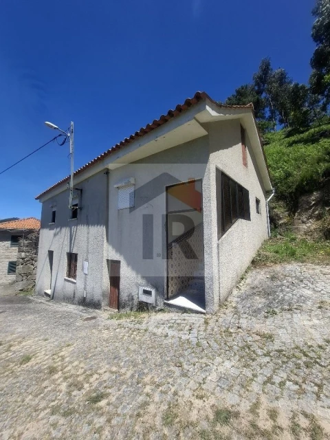 Moradia T3 para Venda em Valadares