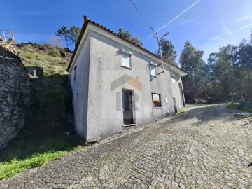 Moradia T3 para Venda em Valadares